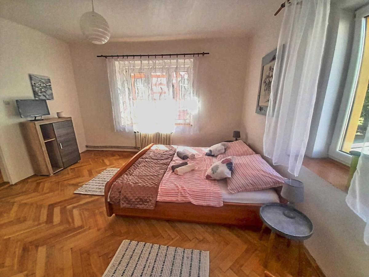 Apartman Isabel ジェチーン エクステリア 写真