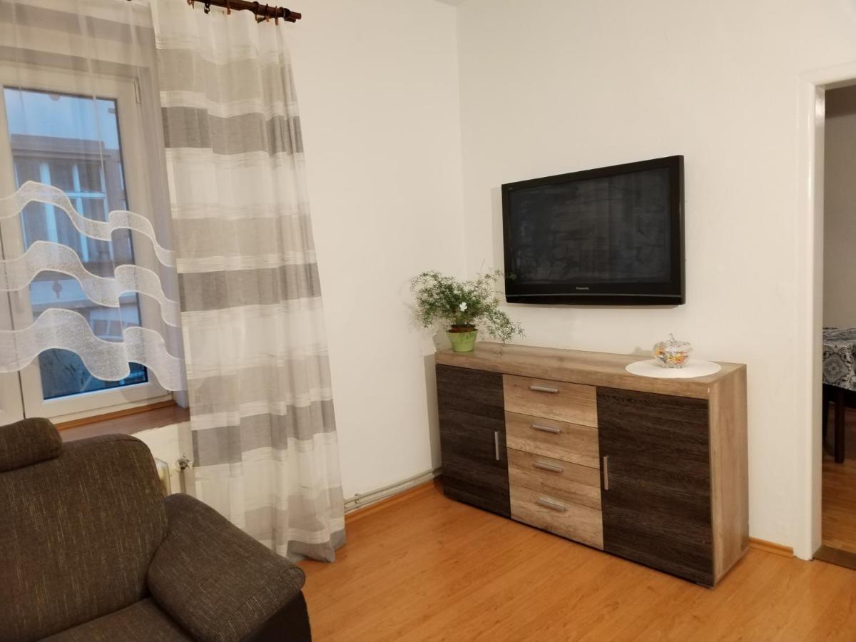 Apartman Isabel ジェチーン エクステリア 写真