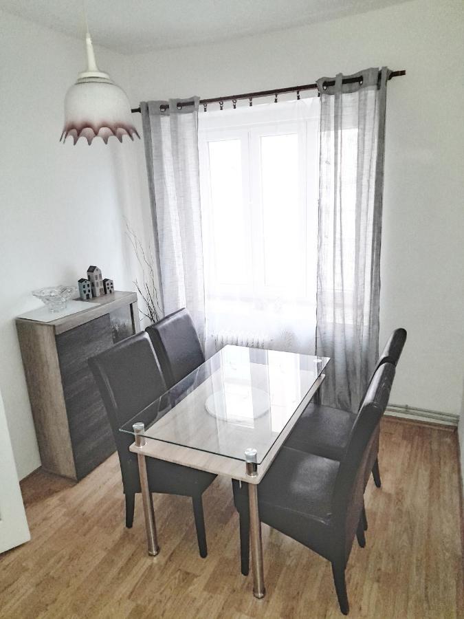 Apartman Isabel ジェチーン エクステリア 写真